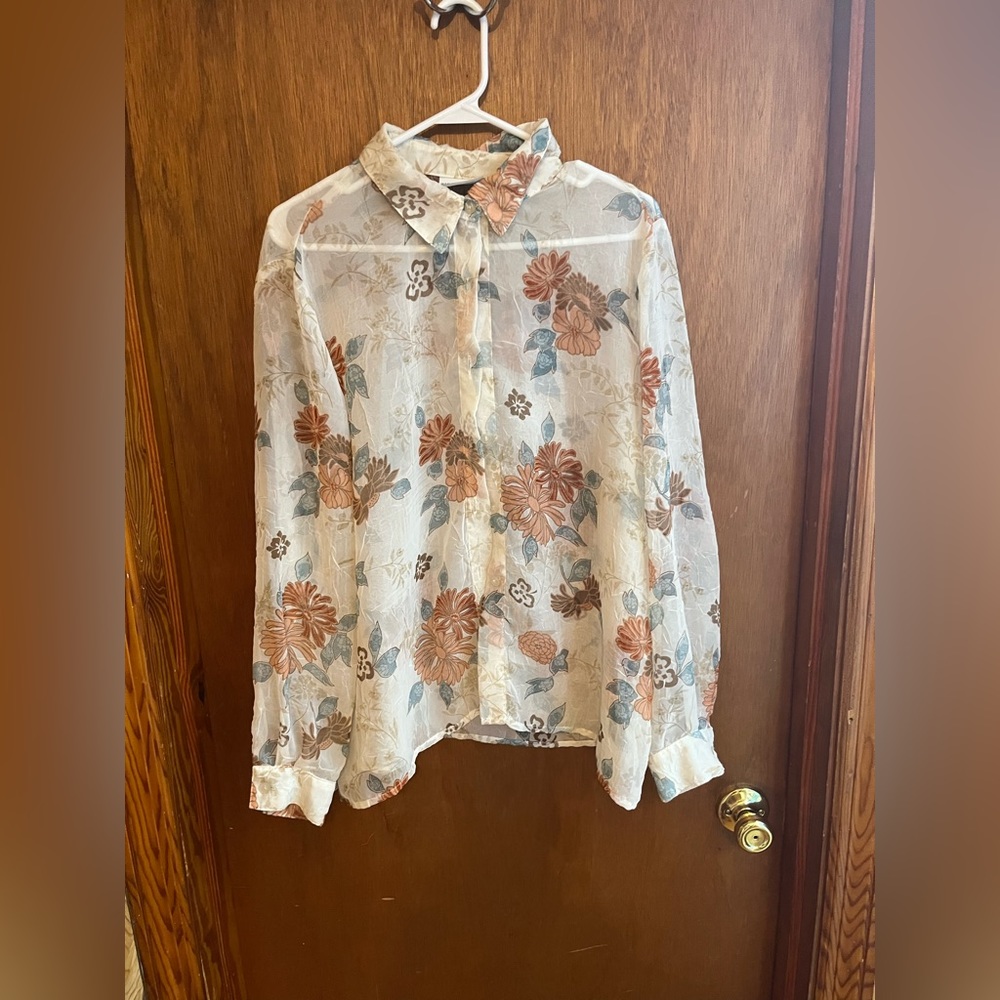 Alfred Dunner Sheer Cream Floral Blouse Very Pretty size 14P